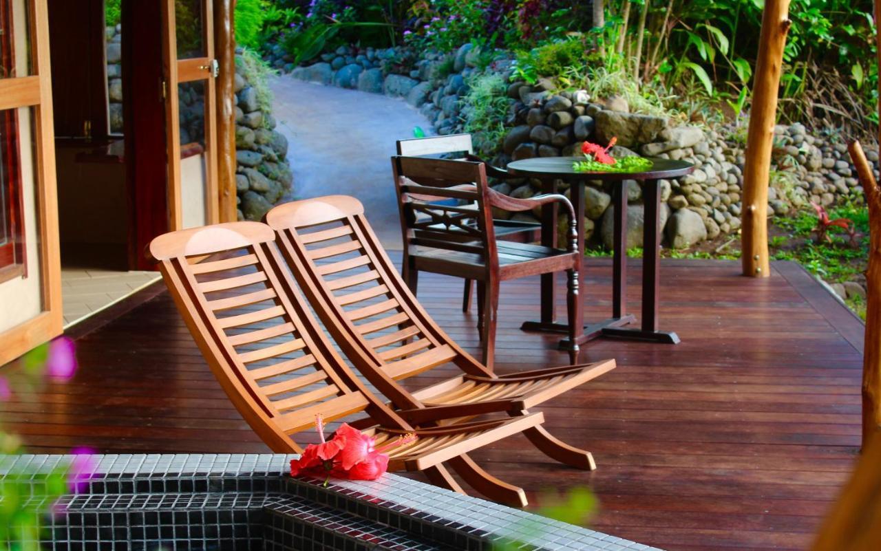 Vanira Lodge Теахупоо Экстерьер фото